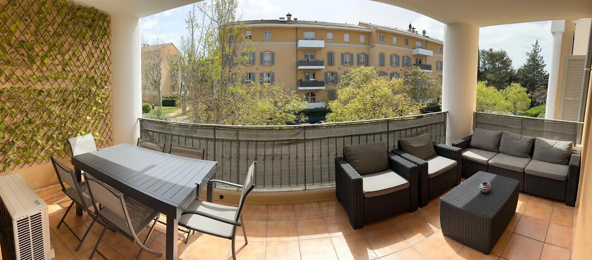 Apartment Appartement Calme Et Spacieux A Aix En Provence Aix-en-Provence