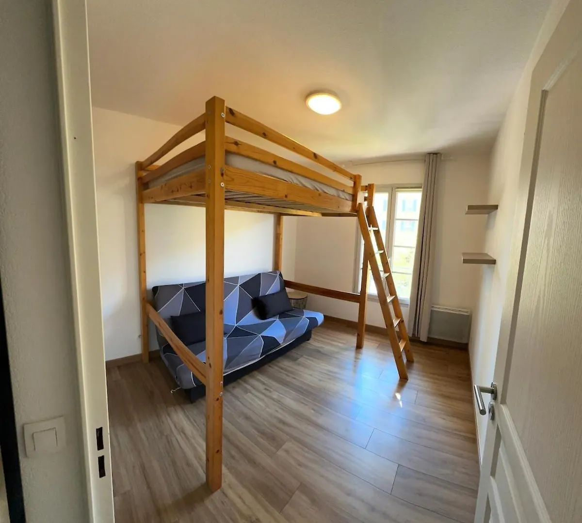 Appartement Calme Et Spacieux A Aix En Provence Aix-en-Provence 0*,  France